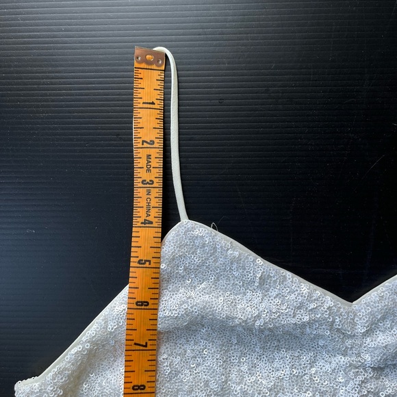 REINA DIAZ COLECCION 5 SEQUINED TANK TOP WHITE PINCHED DEEP V GREAT FOR LAYERING - Picture 13 of 15